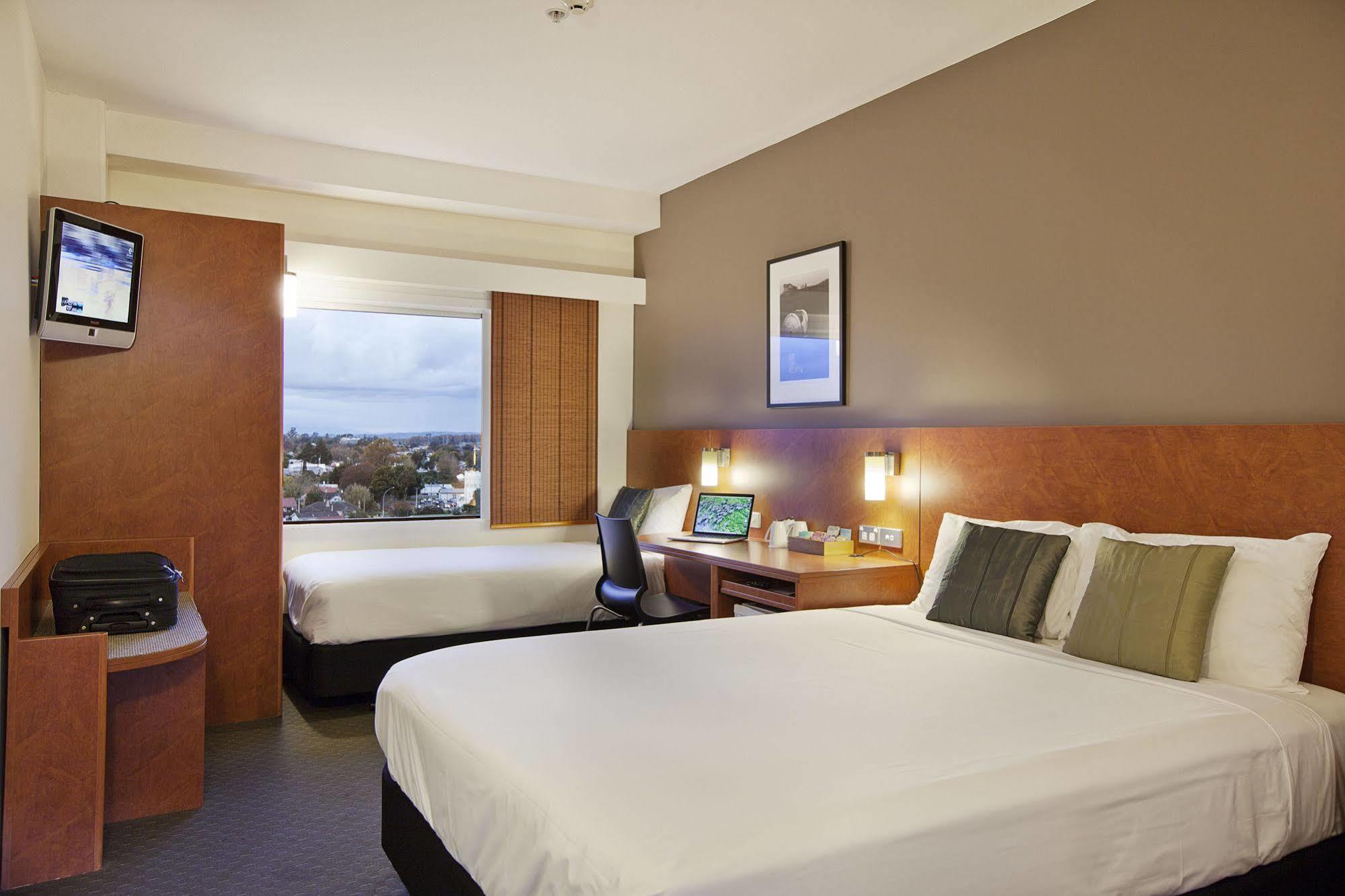 Ibis Hamilton Tainui Hotel Bagian luar foto