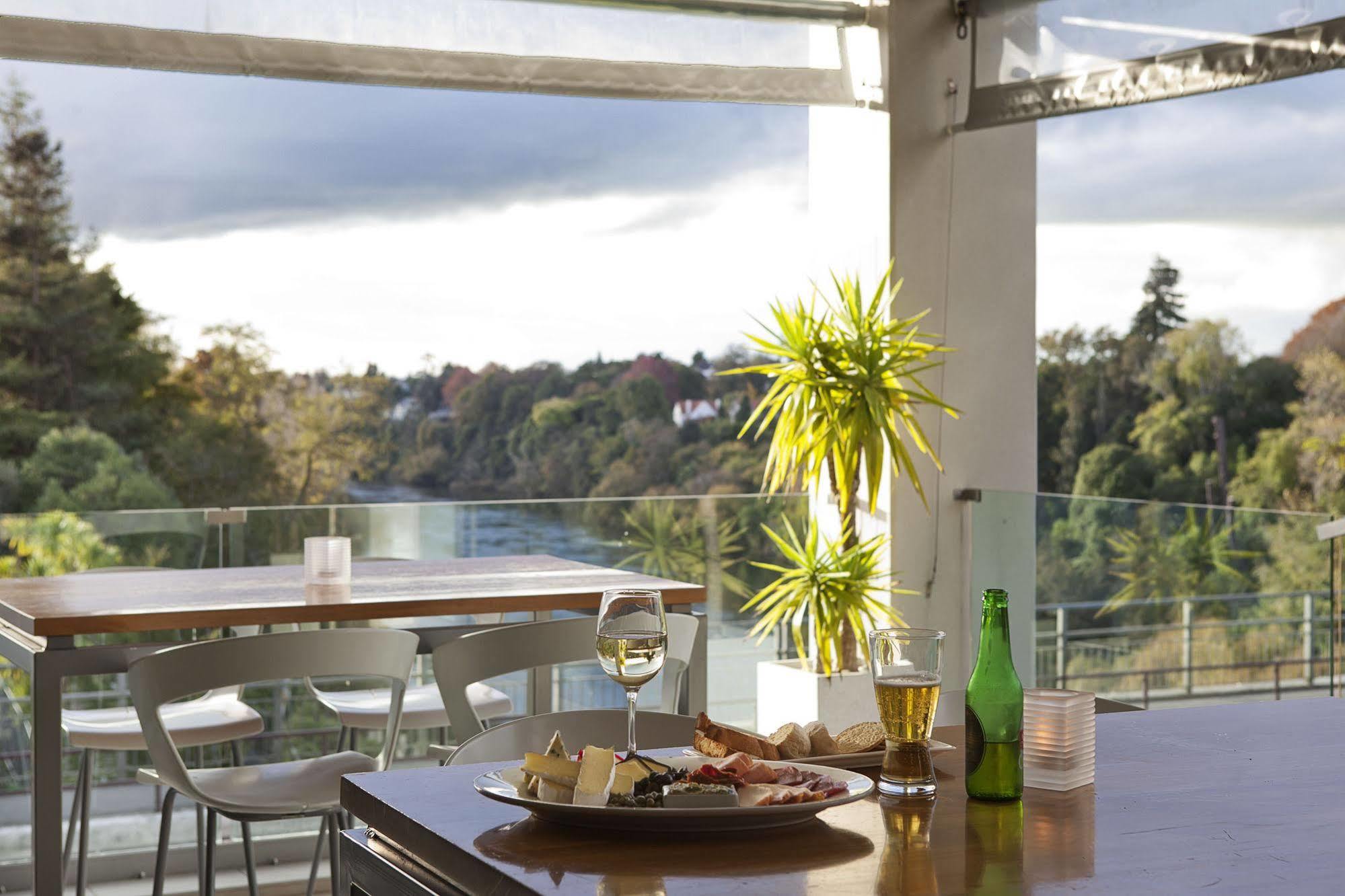 Ibis Hamilton Tainui Hotel Bagian luar foto